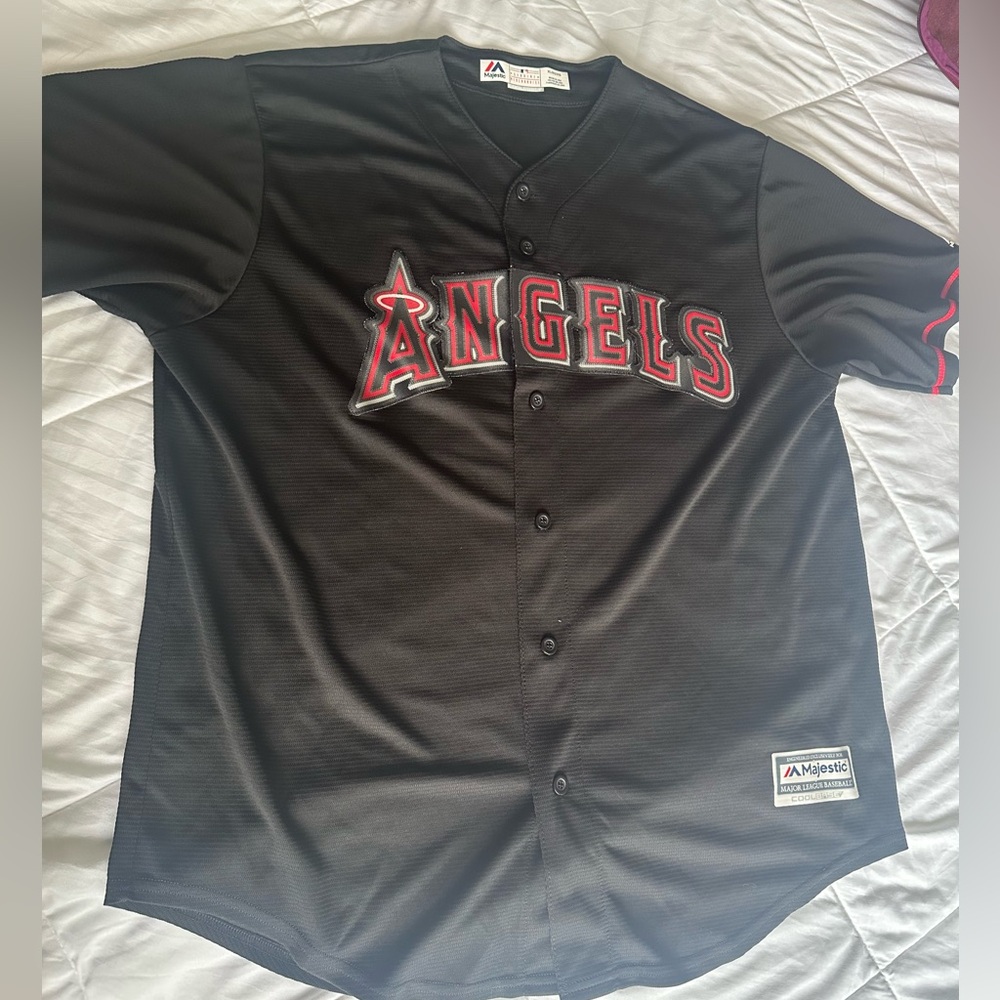 MLB Black & Red Angels Top